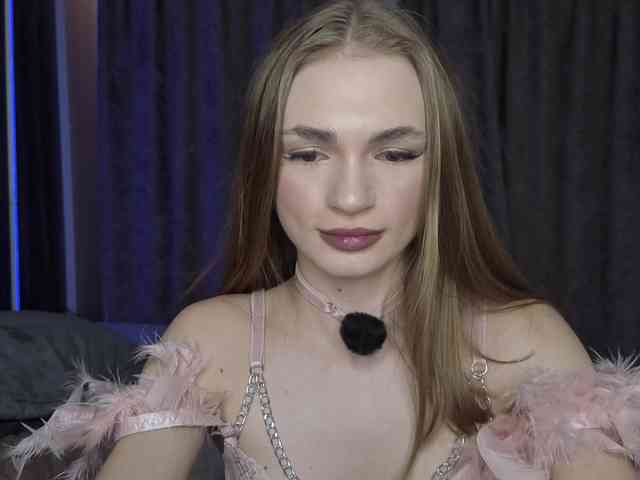 Pussyya Live Webcam on BongaCams