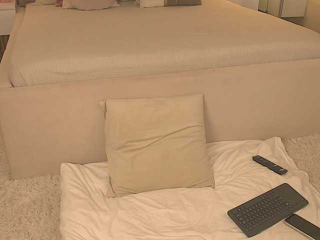 BlancheSummer's BongaCams show and profile