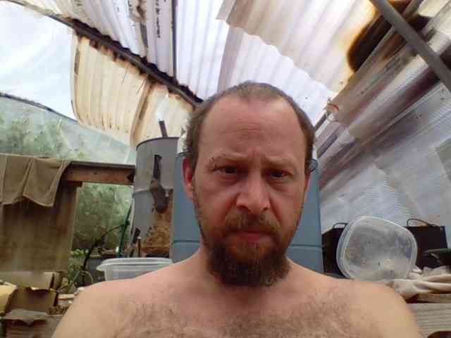 UNDERHUNG