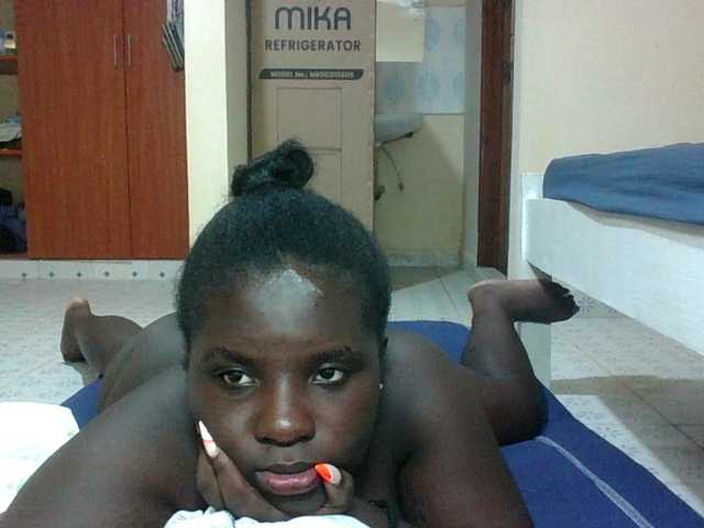 Hotybobbies's BongaCams show and profile