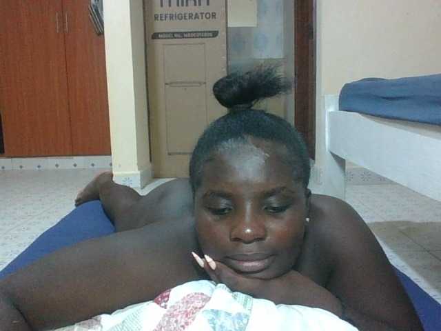 Hotybobbies's BongaCams show and profile