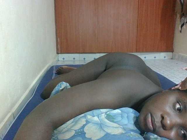 Hotybobbies's BongaCams show and profile