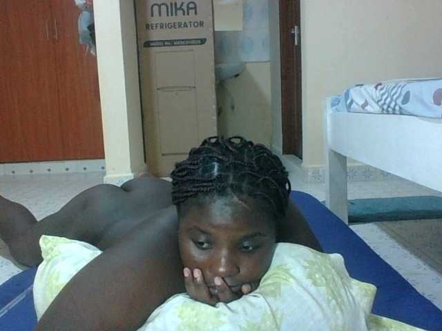 Hotybobbies's BongaCams show and profile