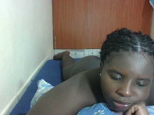 Hotybobbies's BongaCams show and profile