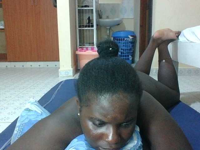 Hotybobbies's BongaCams show and profile