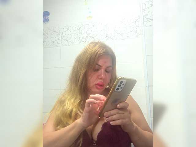 Alisasexx from BongaCams