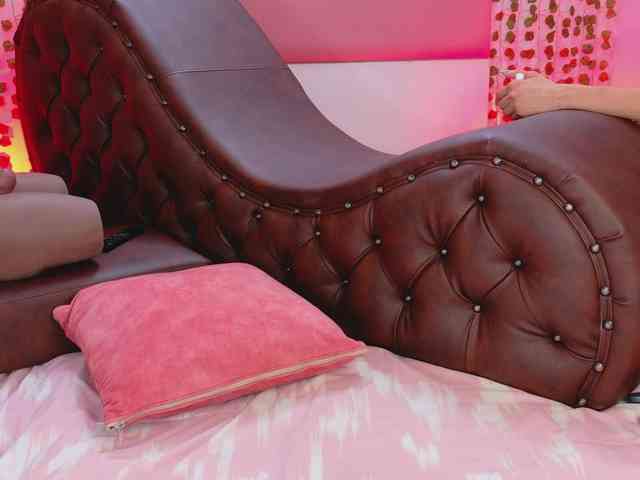 SAM-AND-LISA- webcam