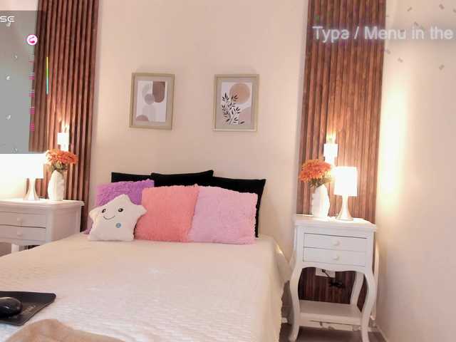 EllieRussell Live Cam on BongaCams and RICams