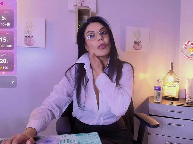 Zuzana21's BongaCams show and profile