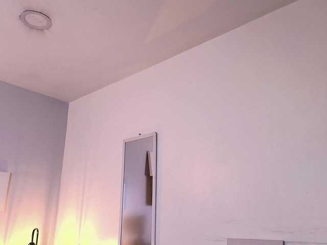 Zuzana21's BongaCams show and profile