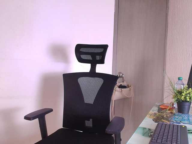 Zuzana21's BongaCams show and profile