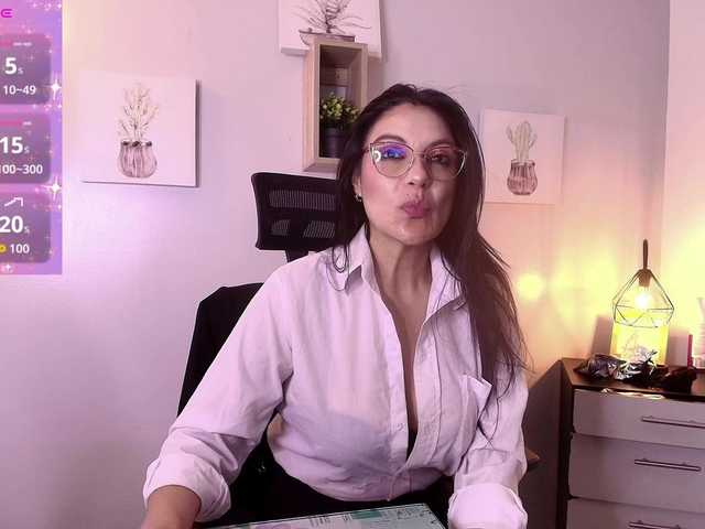 Zuzana21's BongaCams show and profile