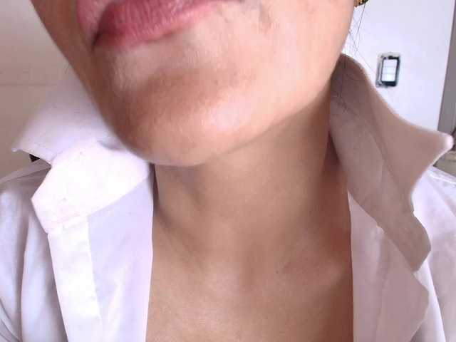 Zuzana21's BongaCams show and profile