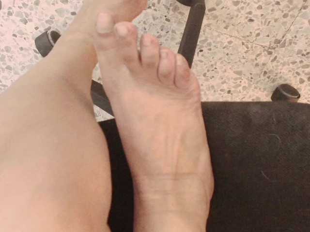 Zuzana21's BongaCams show and profile