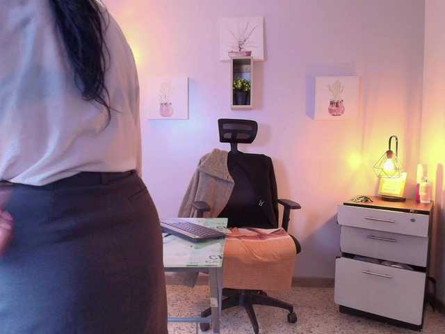 Zuzana21's BongaCams show and profile