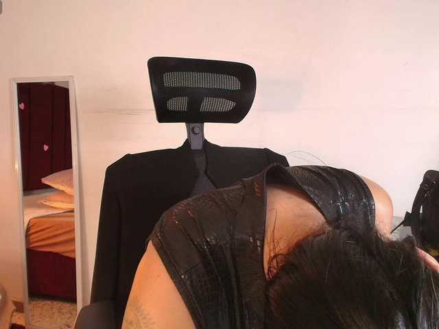 Zuzana21's BongaCams show and profile