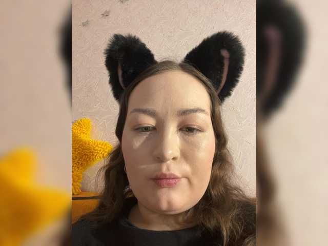 -tiny-nika-'s BongaCams show and profile