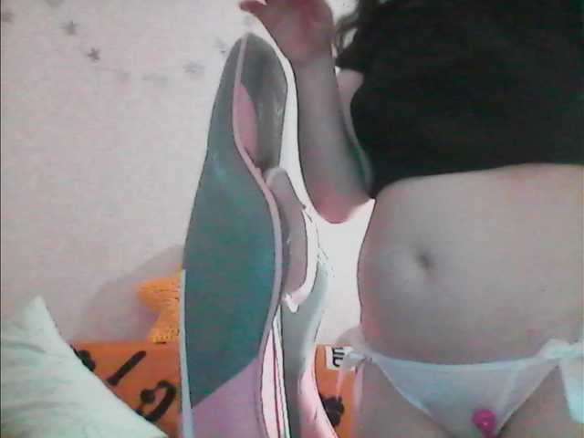 -tiny-nika-'s BongaCams show and profile