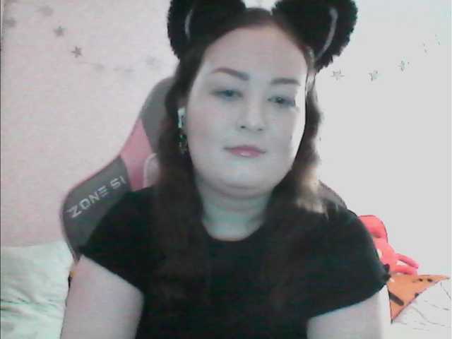 -tiny-nika-'s BongaCams show and profile