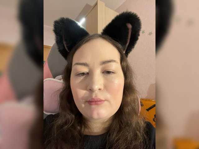 -tiny-nika-'s BongaCams show and profile