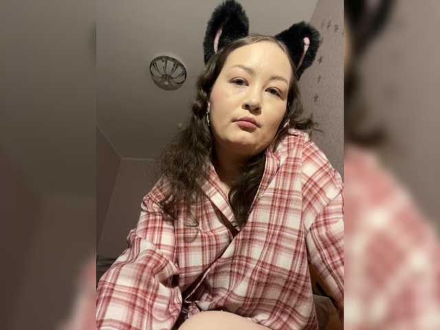 -tiny-nika-'s BongaCams show and profile