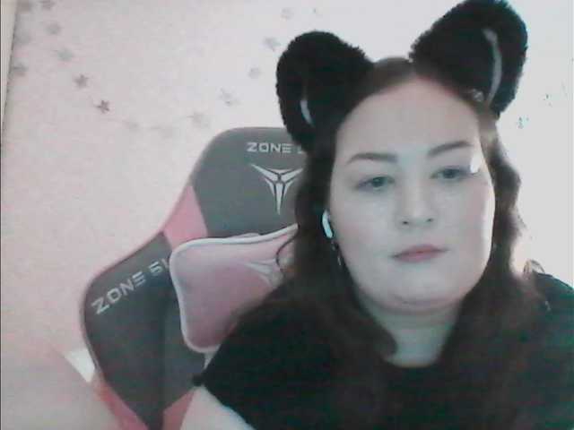 -tiny-nika-'s BongaCams show and profile