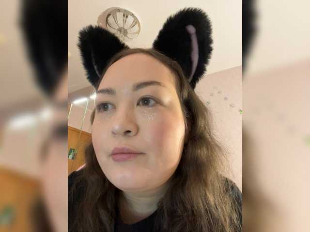 -tiny-nika-'s BongaCams show and profile