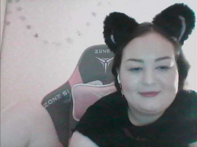 -tiny-nika-'s BongaCams show and profile
