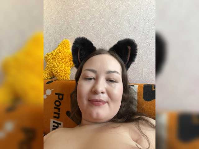 -tiny-nika-'s BongaCams show and profile