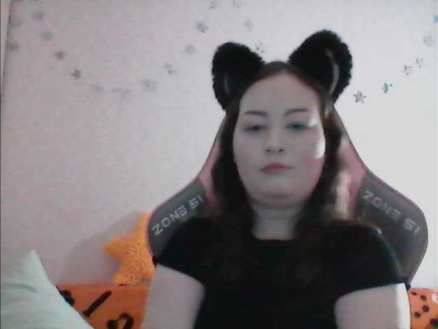 -tiny-nika-'s BongaCams show and profile