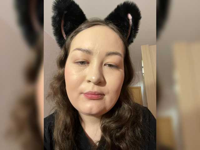 -tiny-nika-'s BongaCams show and profile