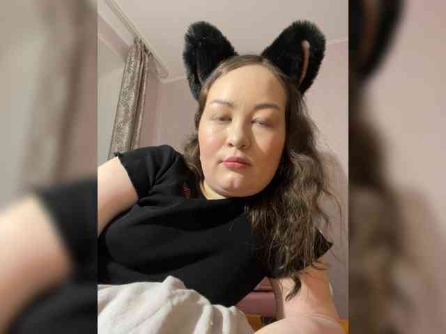 -tiny-nika- -tiny-nika-