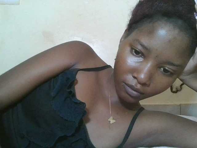 Hornyqueen4's BongaCams show and profile