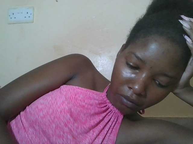 Hornyqueen4's BongaCams show and profile