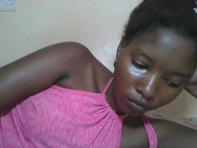 Hornyqueen4's BongaCams show and profile