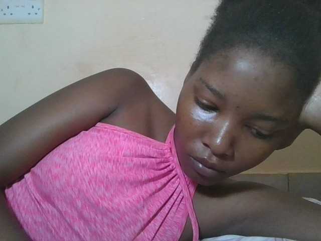 Hornyqueen4's BongaCams show and profile