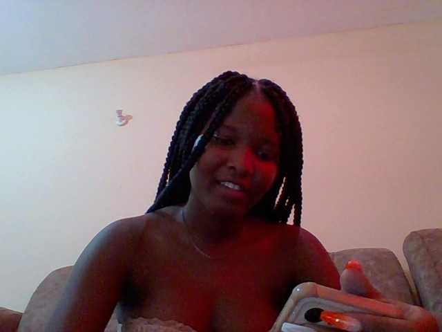  Hornyqueen4 chat room
