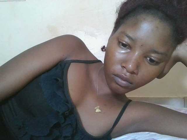 Hornyqueen4's BongaCams show and profile