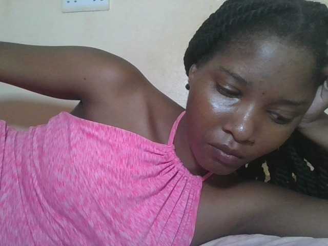 Hornyqueen4's BongaCams show and profile