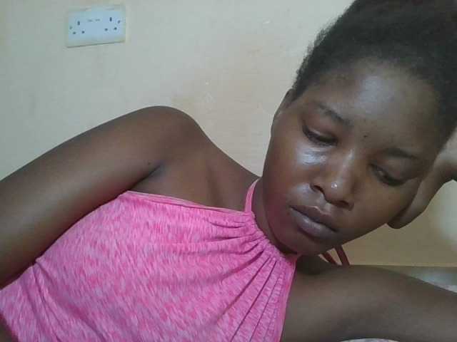 Hornyqueen4's BongaCams show and profile