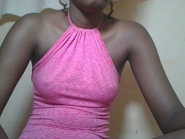 Hornyqueen4's BongaCams show and profile