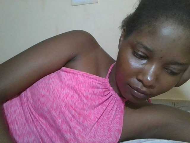 Hornyqueen4's BongaCams show and profile