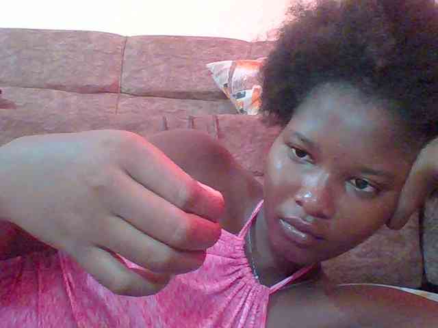 Hornyqueen4 webcam