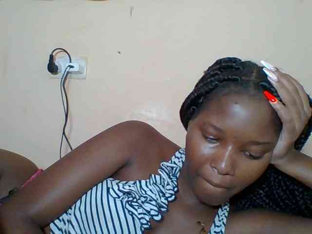 Hornyqueen4 webcam