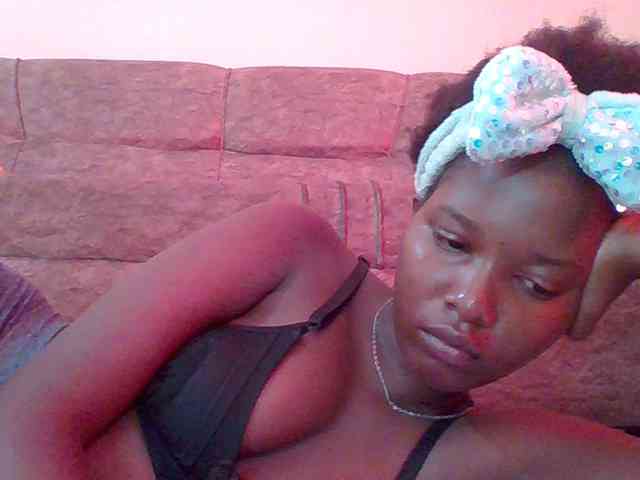 Hornyqueen4 webcam