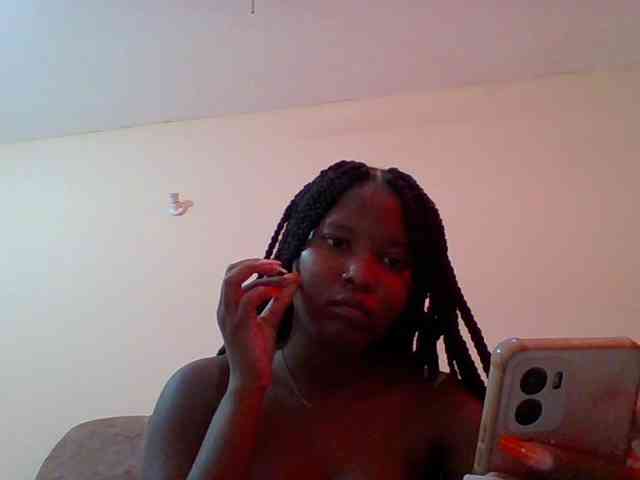 Hornyqueen4 webcam