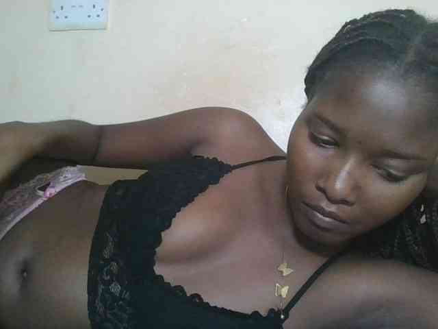 Hornyqueen4 webcam