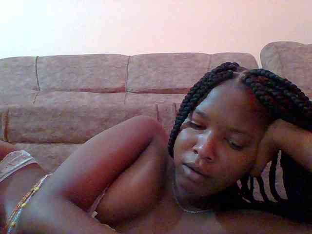 Hornyqueen4 webcam