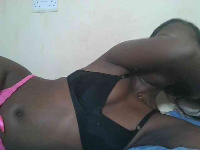 Hornyqueen4 webcam