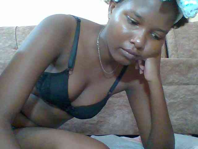 Hornyqueen4 webcam